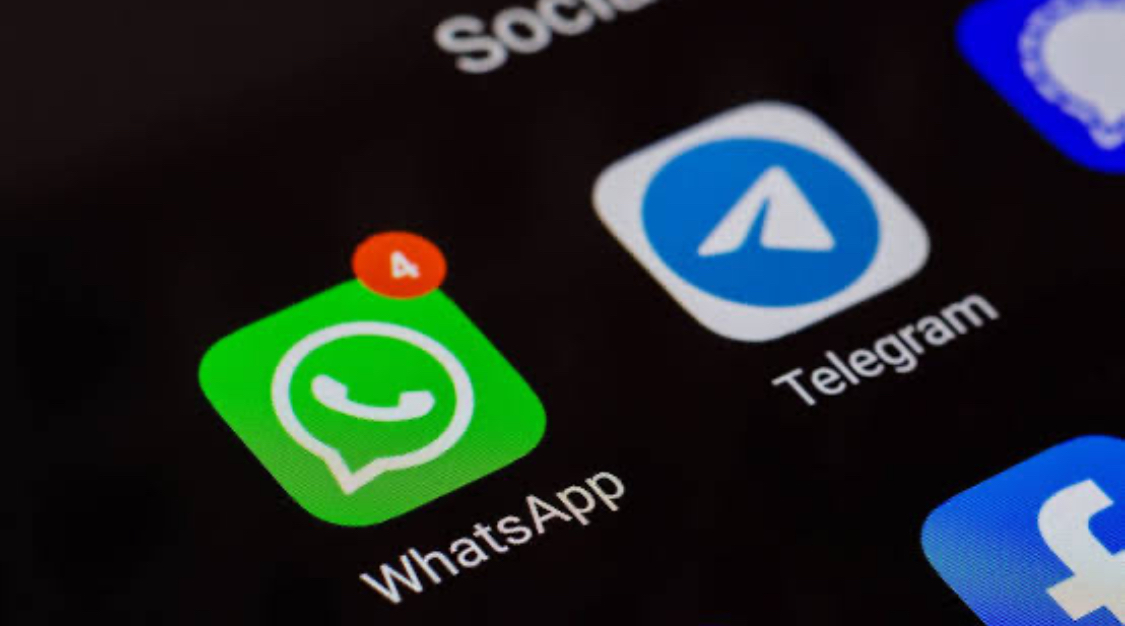 Mengapa Telegram Lebih Sedikit Digunakan Dibandingkan WhatsApp? Analisis Mendalam